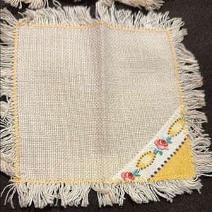 5 Fringed Linen cocktail napkins